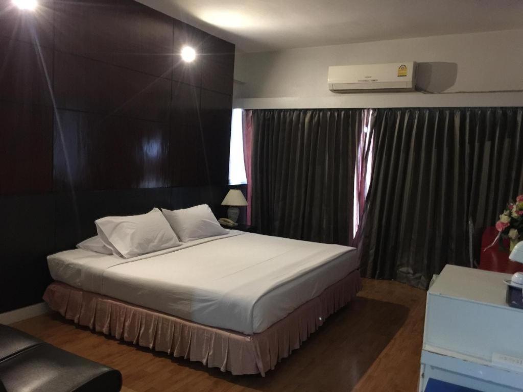 Pailyn Phitsanulok Hotel Zewnętrze zdjęcie
