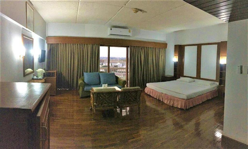 Pailyn Phitsanulok Hotel Zewnętrze zdjęcie